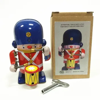 [Komik] Klasik koleksiyonu Retro Clockwork Wind up Metal Yürüyüş Teneke pirinç askeri bant robot oyuncak Mekanik oyuncaklar çocuklar hediye  5